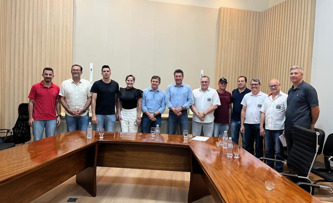 Deputado Federal Sérgio Souza visita Entre Rios do Oeste e anuncia recursos par...