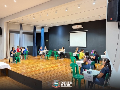 ENTREGA DOS CARTÕES DO VALE MATERIAL ESCOLAR EM ENTRE RIOS DO OESTE