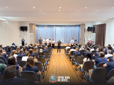 ENCONTRO DOS PROFISSIONAIS DA EDUCAÇÃO E CULTURA EM ENTRE RIOS DO OESTE