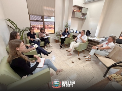 ENTRE RIOS DO OESTE BUSCA NOVAS EXPERIÊNCIAS PARA FORTALECER A EDUCAÇÃO INFANTIL