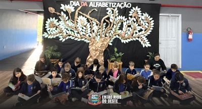 DIA D DA ALFABETIZAÇÃO MOBILIZA INSTITUIÇÕES DE ENSINO DE ENTRE RIOS DO OESTE